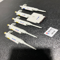 Eppendorf Research Pipettes x5 image 1